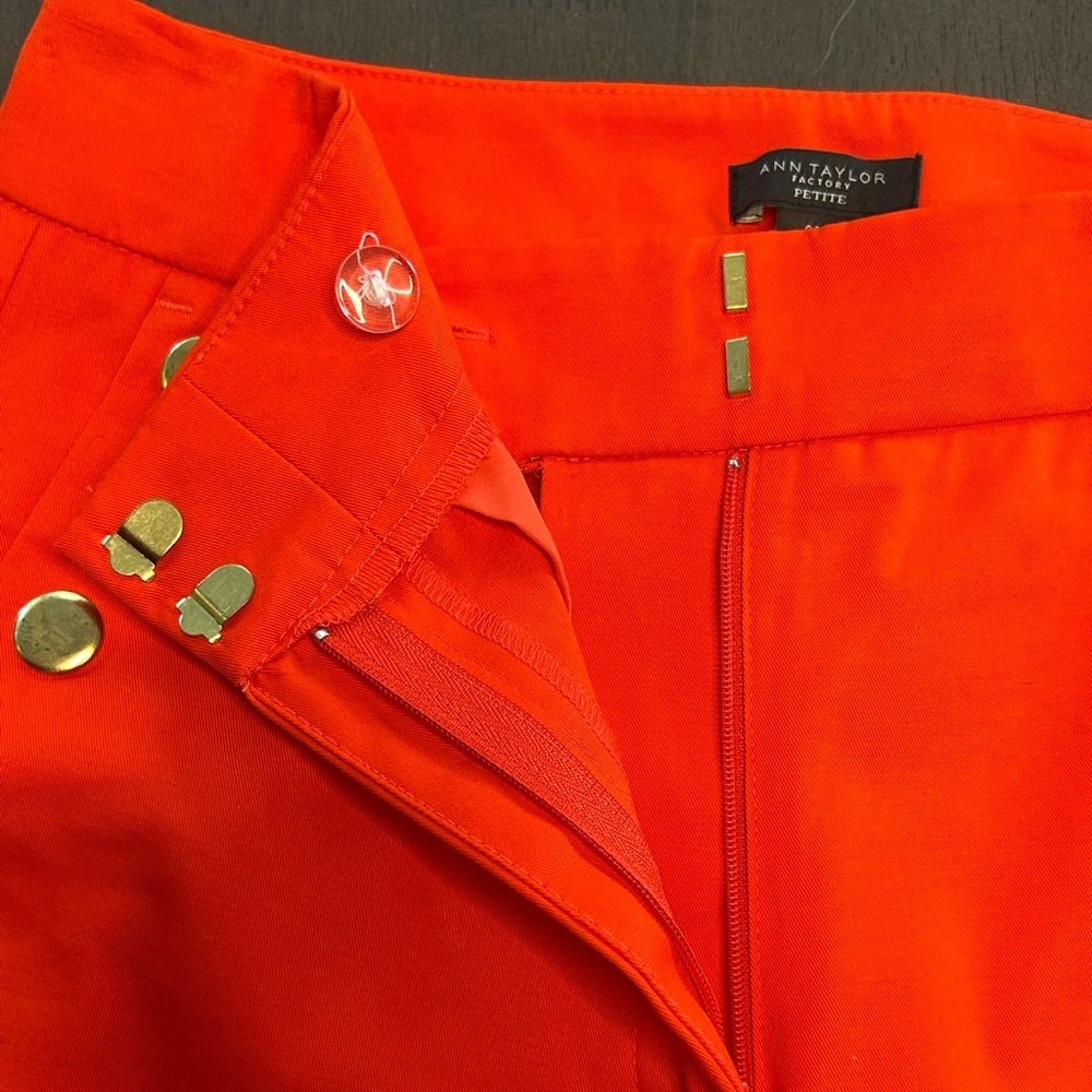Anne Taylor Loft red wide-leg sailor ankle pants gold button detail NWT 00 PET - Picture 4 of 11